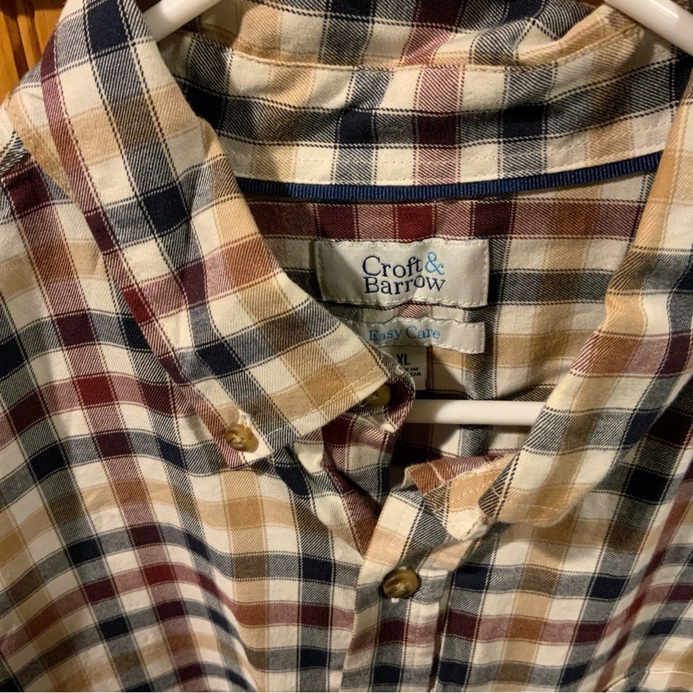 Croft & Barrow Multicolor Plaid Casual Shirt - Picture 2 of 3